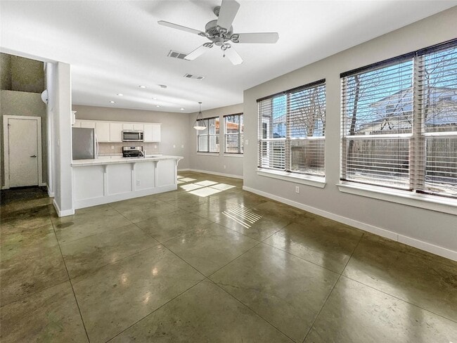 Building Photo - 2114 Goodrich Ave