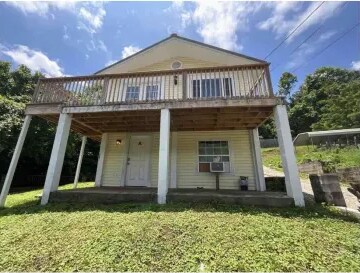 Building Photo - 3302 Springhaven St