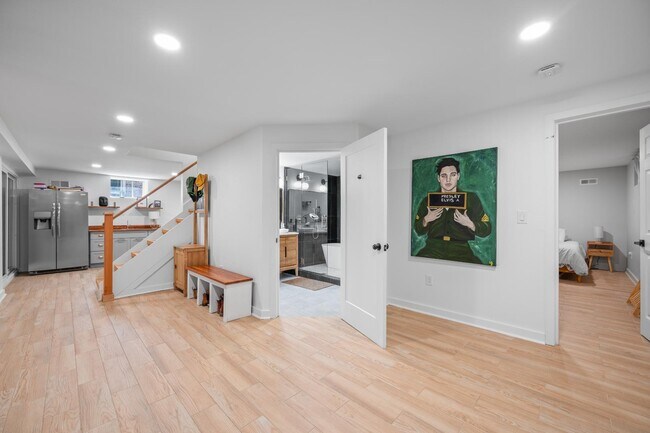 Building Photo - 3183 Parthenon Ave