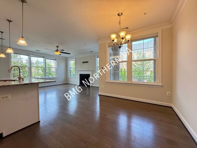 Building Photo - 13740 Endeavour Dr