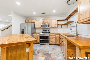 Building Photo - 902 Amber Knoll