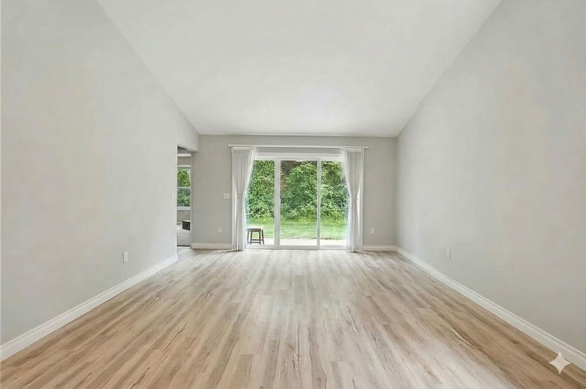 Building Photo - 2116 Sunrise Crk Dr