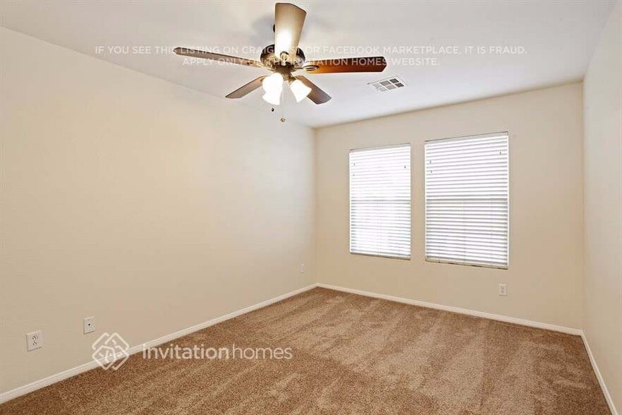 Building Photo - 2515 Wellworth Ave