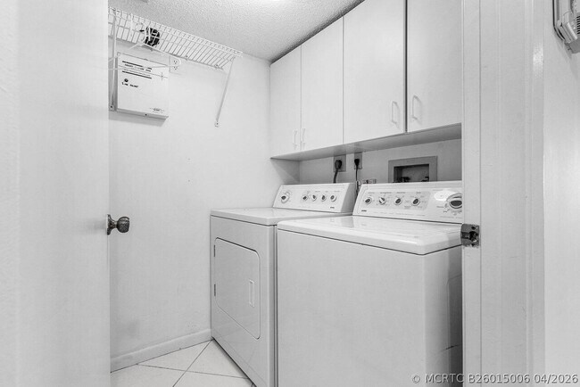 Building Photo - 7310 Ashford Pl