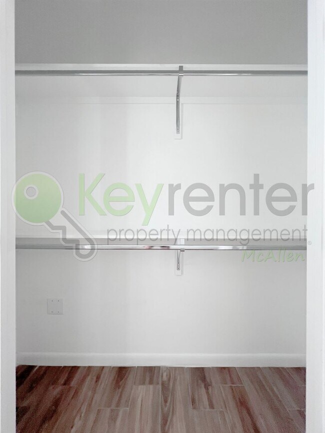 Building Photo - SUPER LOW PRICED - Like Brand New 2bed/2bath Apartment in Edinburg. Don't Miss Out!
