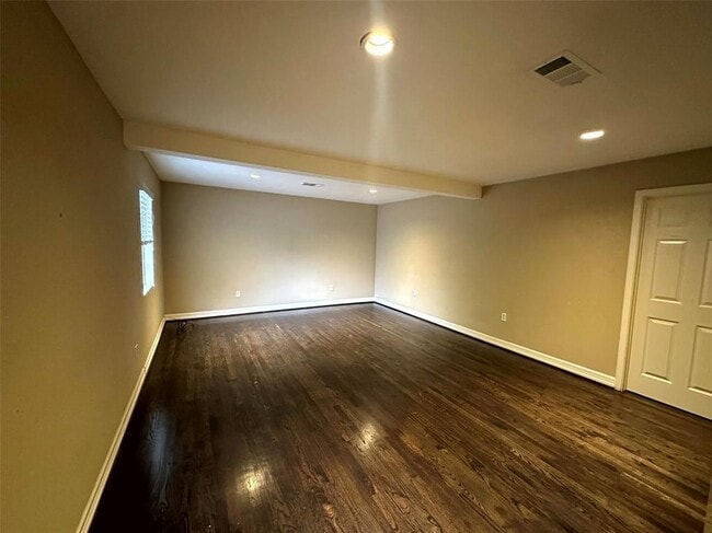 Building Photo - 132 La Quinta Dr