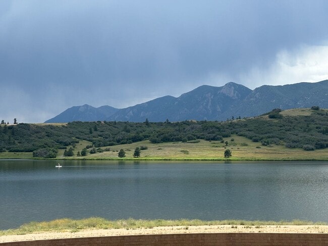 Building Photo - 2392 Pelican Bay Dr