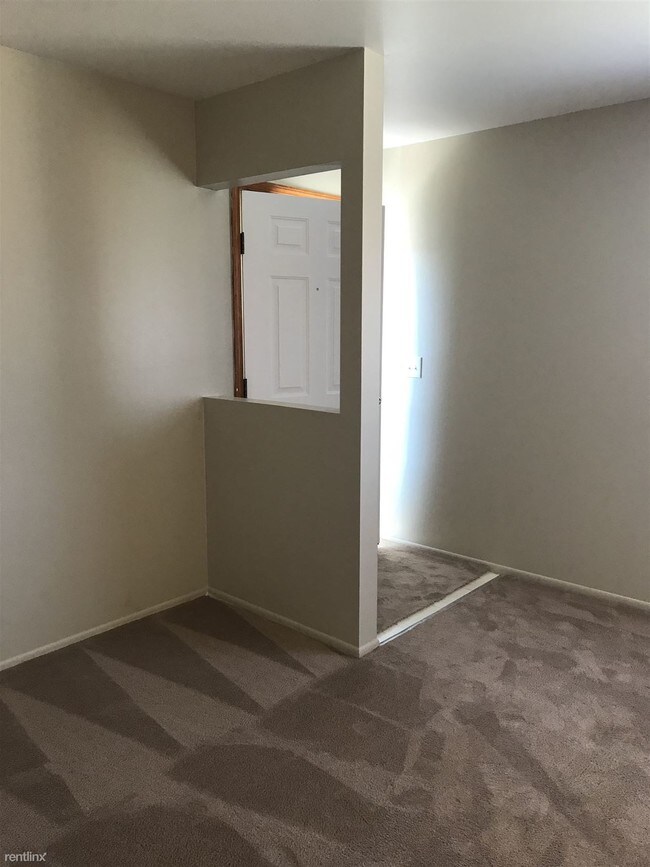 4415 Oakwood Blvd 4415 Oakwood Blvd Melvindale MI 48122 Apartment