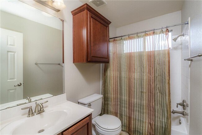 Building Photo - 8528 Harrier Dr