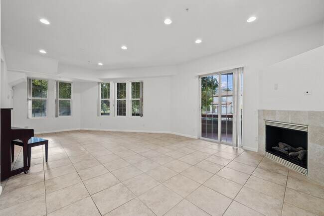Living Room leading to Outside Patio - 3960 Pennsylvania Ave