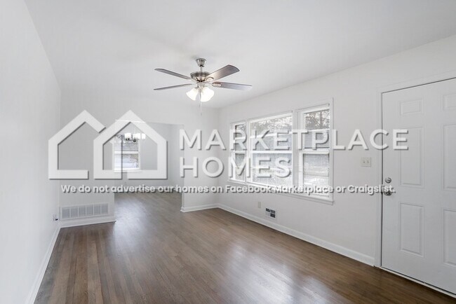 Building Photo - 4236 Glenhaven Dr