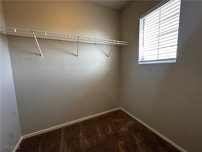 Building Photo - 2649 Heathrow St