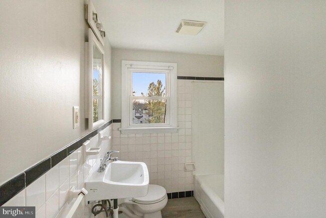 Building Photo - 3868 Germantown Pike