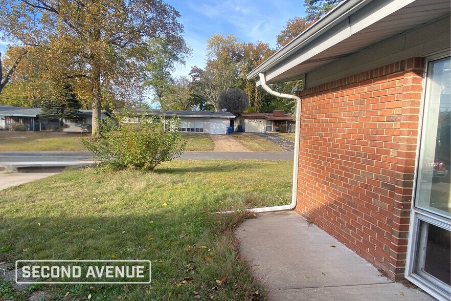 Building Photo - 2280 Cherry Ln