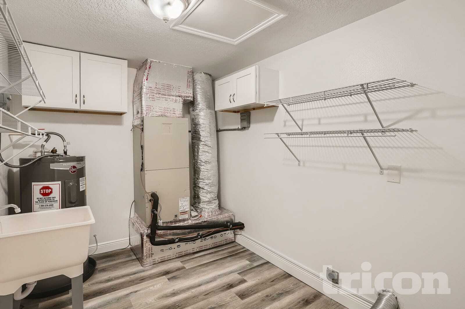 Building Photo - 5285 86th Ave