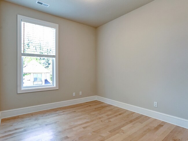 Building Photo - 4771 Auburn Ln