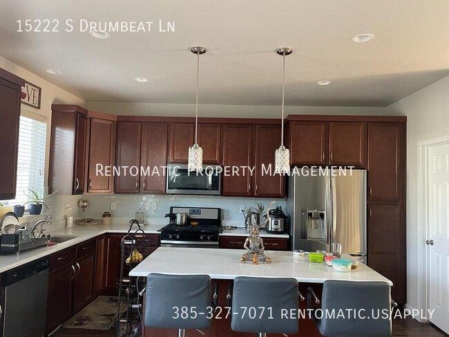 Building Photo - 15222 Drumbeat Ln