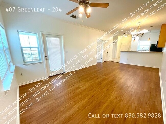 Building Photo - 407 Greenleaf-204