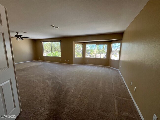 Building Photo - 8640 Castle Hill Ave