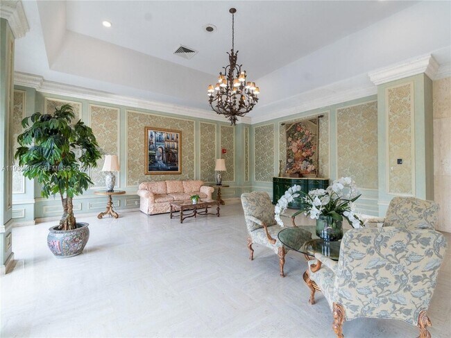 Building Photo - 2500 Parkview Dr