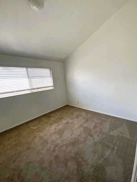 Building Photo - 3538 Parkway Blvd