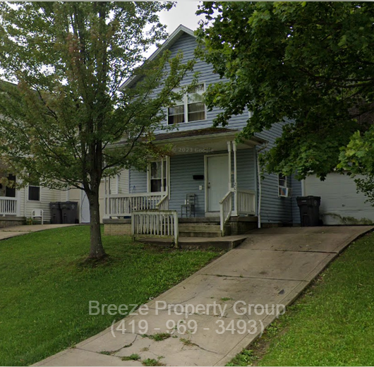 Building Photo - 205 W Chalmers Ave