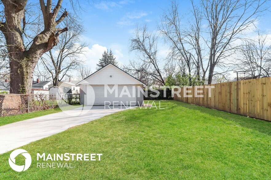 Building Photo - 3340 Penway Ave