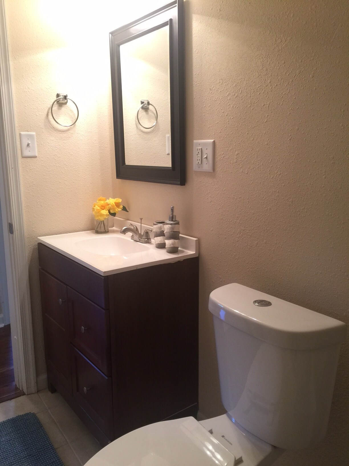 Building Photo - 708 W 36th St