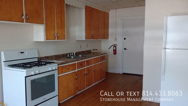 Primary Photo - 1804 Myrtle St