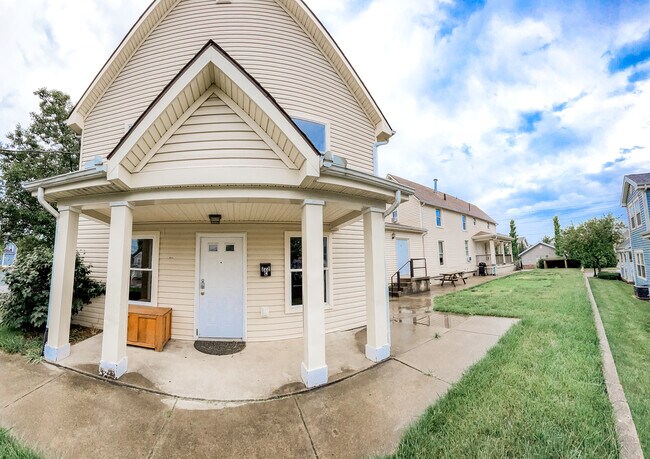 Building Photo - 222 Stonemill Rd