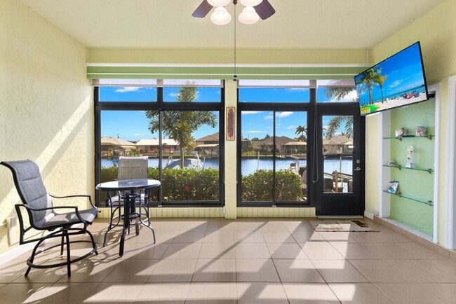 Building Photo - Waterfront Condo with Boat Dock