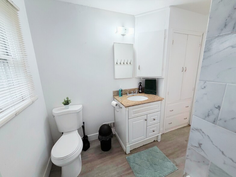 Building Photo - 1711 S 1300 E