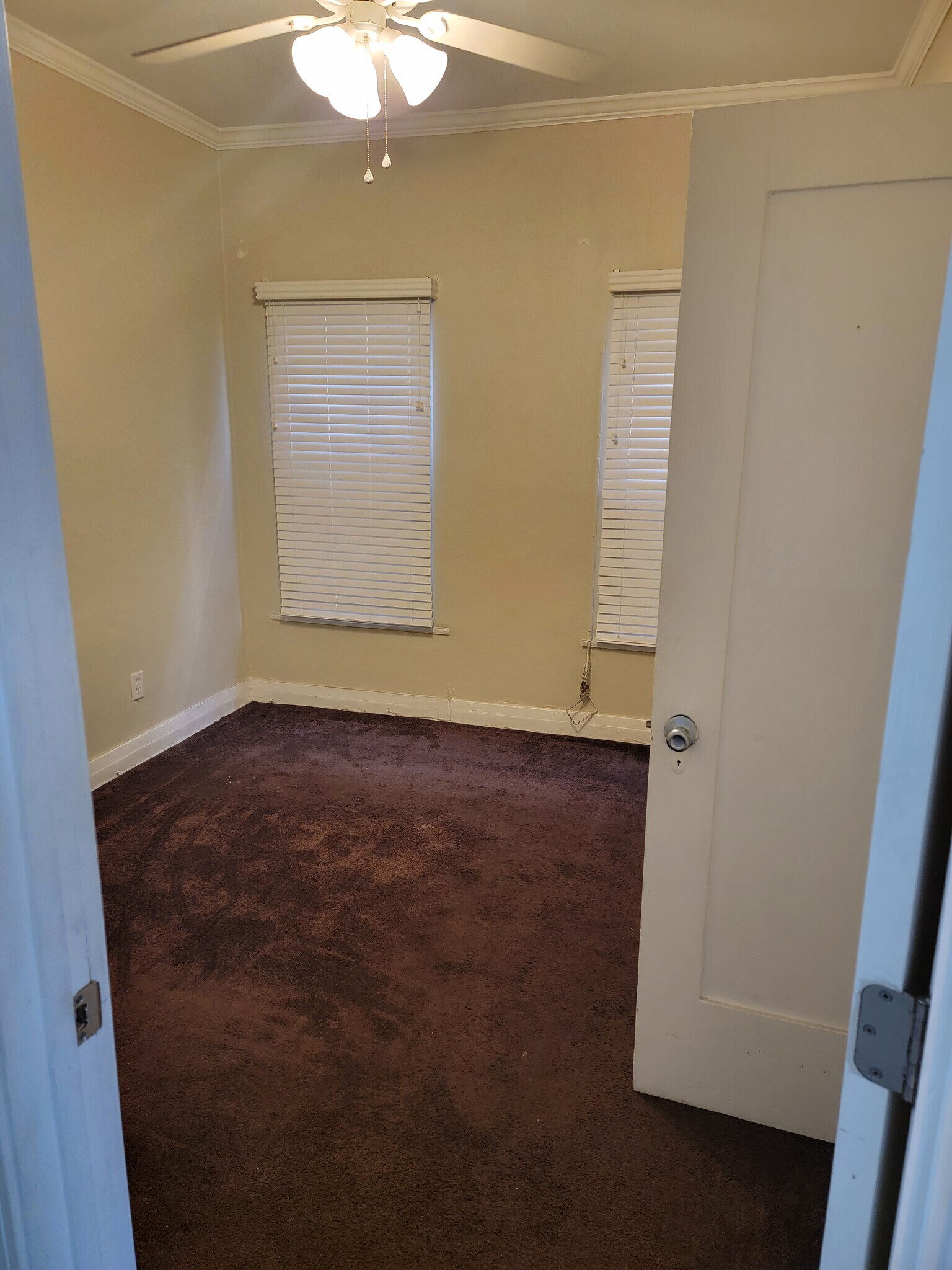 Building Photo - 3837 W 27th St