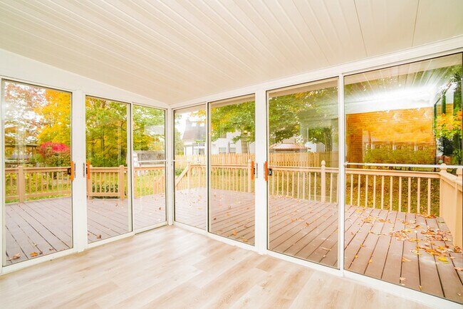 Building Photo - 7793 Cedar Ridge Dr