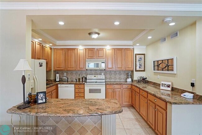 Building Photo - 3750 Galt Ocean Dr