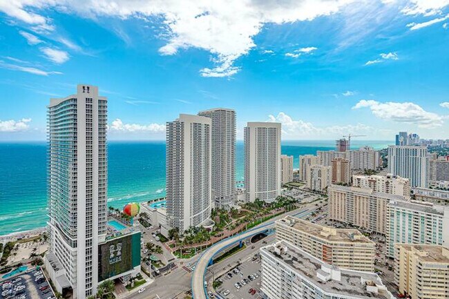 Building Photo - 4010 S Ocean Dr