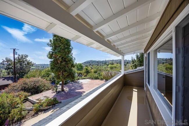 Building Photo - 8810 Mariposa St
