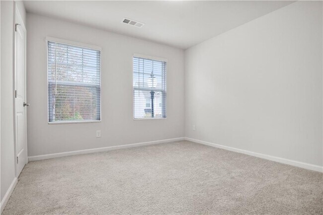 Building Photo - 239 Turner Ln
