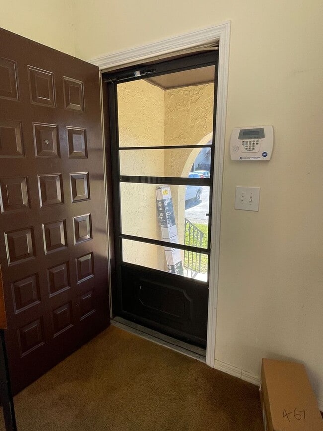 Building Photo - Limited Time Offer – Sign a lease on or be...