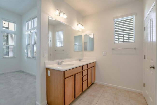 Building Photo - MODERN LUXURY IN SCENIC COMMUNICATIONS HILL LIGHT-FILLED INTERIORS WITH GREENBELT VIEWS