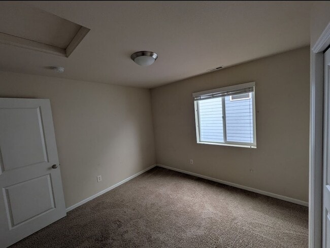 Building Photo - North Albany 4 bedroom single family house