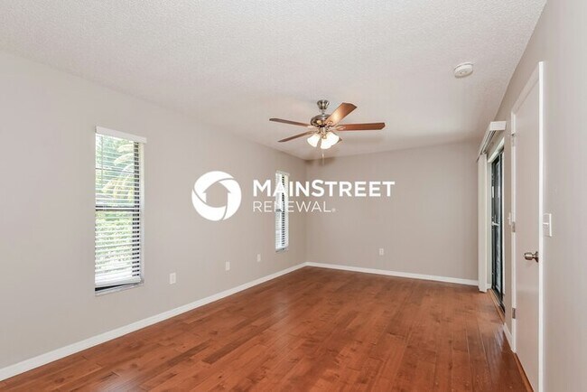 Building Photo - 3 Bedroom Pet-Friendly Home in SARASOTA, FL with Main Street Renewal