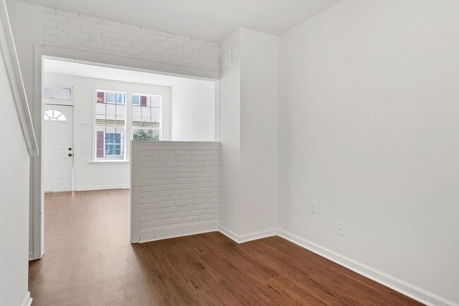 Building Photo - Spacious 3 Bedroom, 1.5 Bath Single Family Home in Harrisburg, Pa!