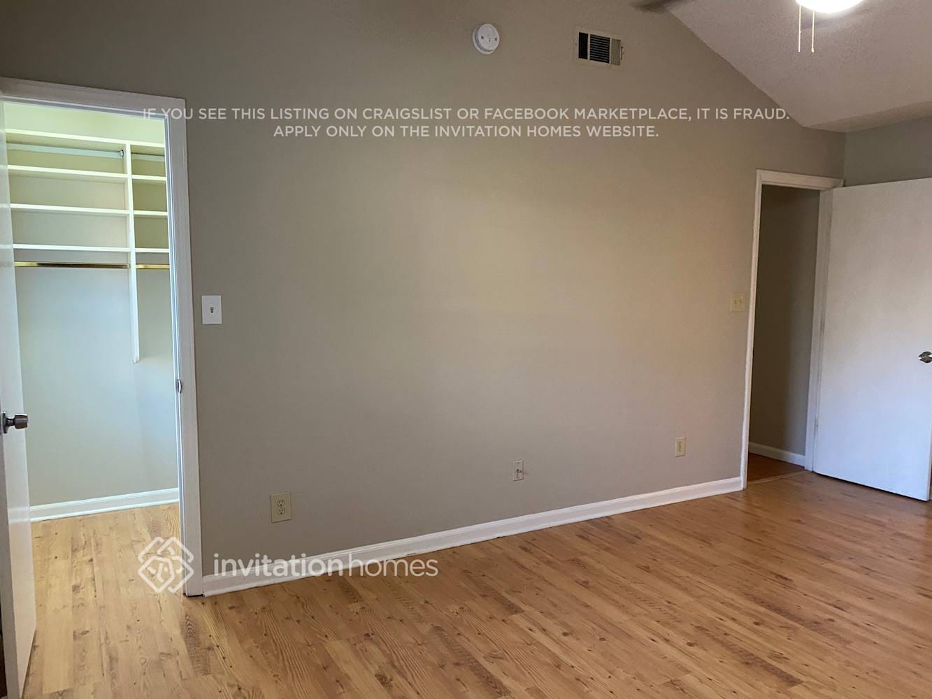 Building Photo - 441 Amir Cir
