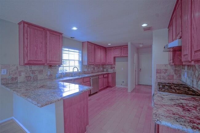 Building Photo - 5602 Whisper Ridge Dr