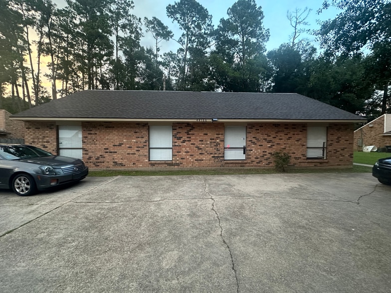 Building Photo - 44166 Simpson Pl