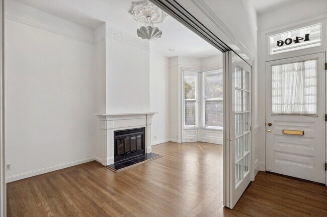 Building Photo - 1406 Post St