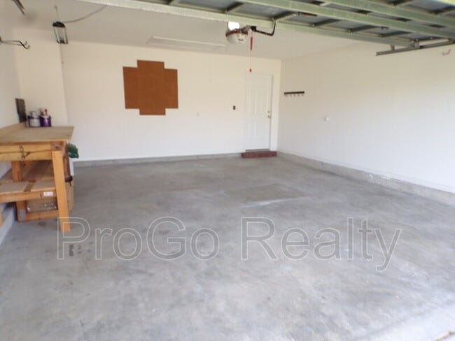 Building Photo - 4929 Spencer Oaks Blvd