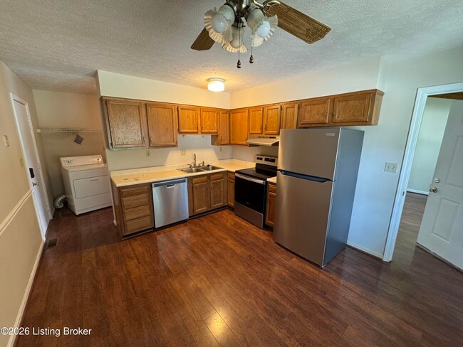 Building Photo - 8600 Tannen Dr