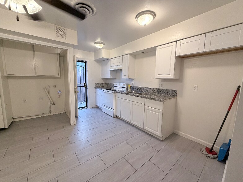 Building Photo - 311 F St